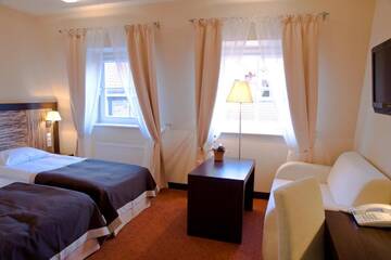 Фото номера Двухместный номер с 2 отдельными кроватями Отель Hotel Habenda г. Budzyń 8