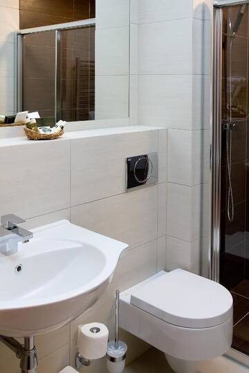 Фото номера Двухместный номер с 2 отдельными кроватями Отель Hotel Habenda г. Budzyń 2
