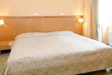 Фото номера Улучшенный двухместный номер с 1 кроватью Отель Hotel Habenda г. Budzyń 5