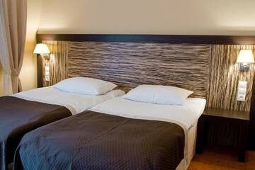 Фото номера Двухместный номер с 2 отдельными кроватями Отель Hotel Habenda г. Budzyń 5